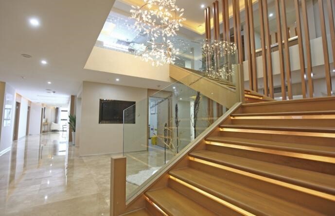 佛山曙光金子醫(yī)學美容醫(yī)院價格表之皮膚美容與抗衰專區(qū):煥活年輕態(tài)