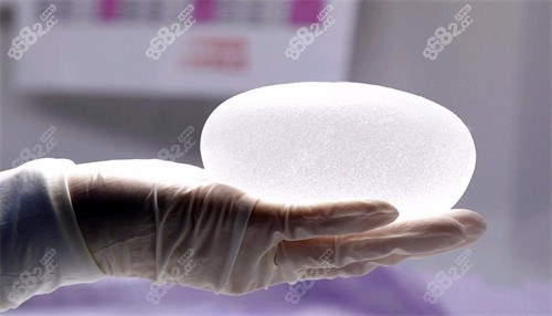 隆胸手術(shù)使用的毛面假體