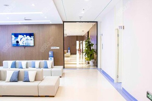 珠海?，斄猪槼毖劭漆t(yī)院院內(nèi)環(huán)境