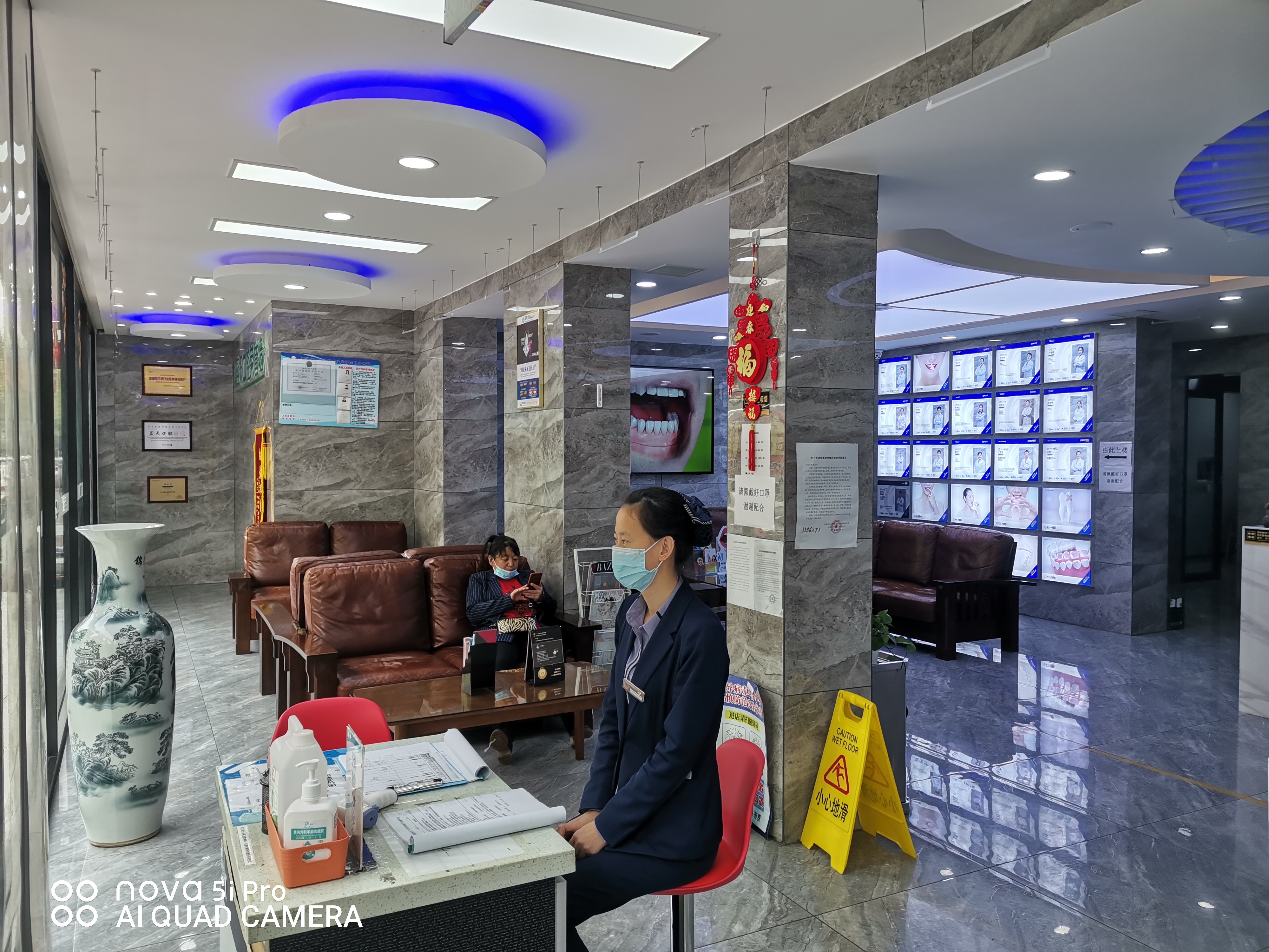 廣州中家醫(yī)家庭醫(yī)生口腔科醫(yī)生團隊怎么樣？都是經(jīng)驗多的“老骨干醫(yī)生”