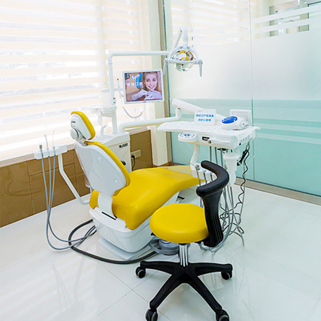 昆明美奧口腔醫(yī)院是正規(guī)醫(yī)院嗎？二級(jí)專科資質(zhì)+醫(yī)療保險(xiǎn)定點(diǎn)給足安心感