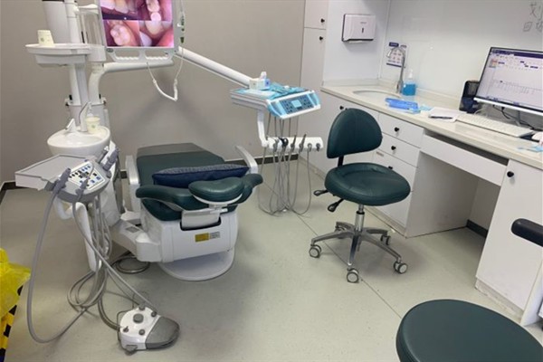 广州中家医家庭医生口腔科医院简介：本土老牌，资质正规