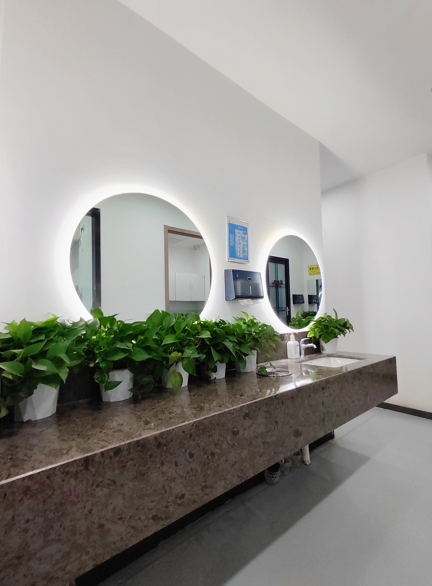 重慶牙博士口腔醫(yī)院是國有醫(yī)院嗎？二級?？瀑Y質(zhì)+JCI認(rèn)證揭秘