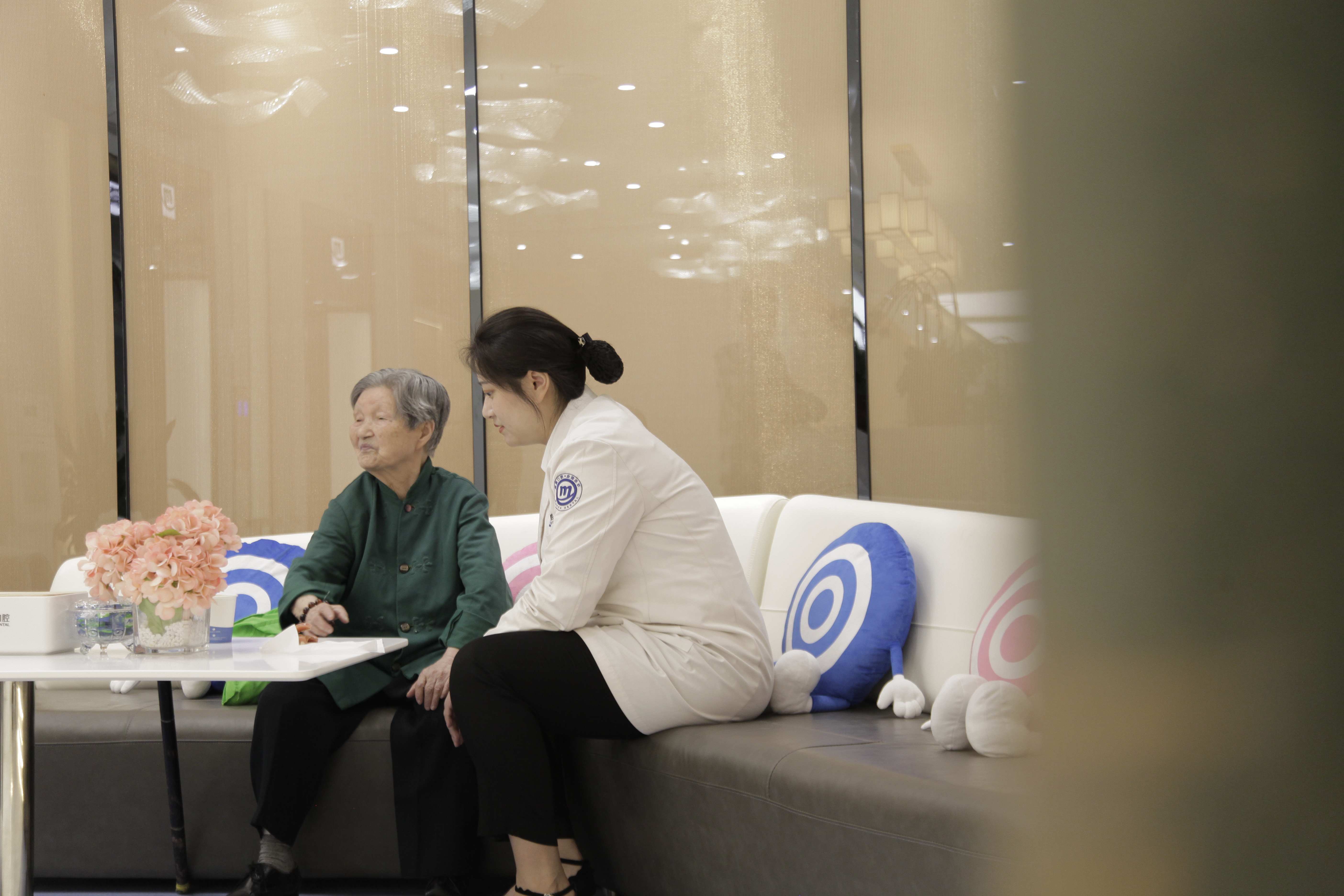 蕪湖中諾口腔醫(yī)院種牙4980元起：透明定價，拒絕隱形消費