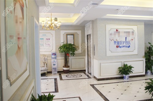 長(zhǎng)沙梵童醫(yī)療美容過道