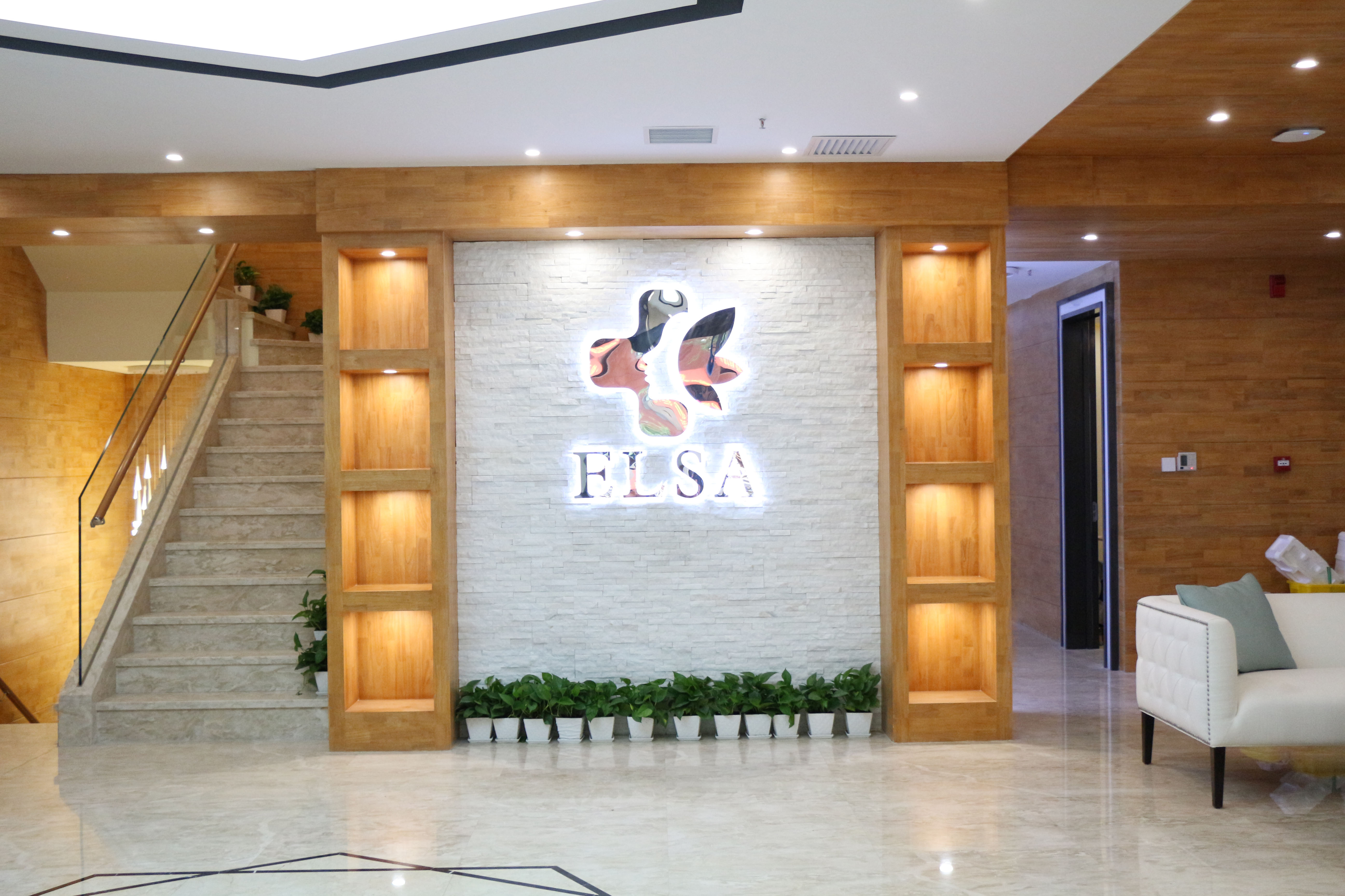 重慶西 南醫(yī)院2026面部輪廓整形收費標(biāo)準(zhǔn)及項目亮點