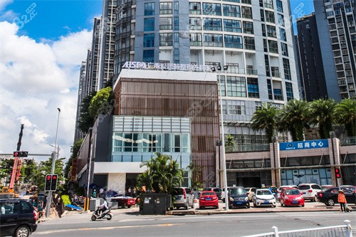 南寧愛思特高偉醫(yī)生技術(shù)咋樣？資質(zhì)全|經(jīng)驗足|審美穩(wěn)|實例真|值得了解