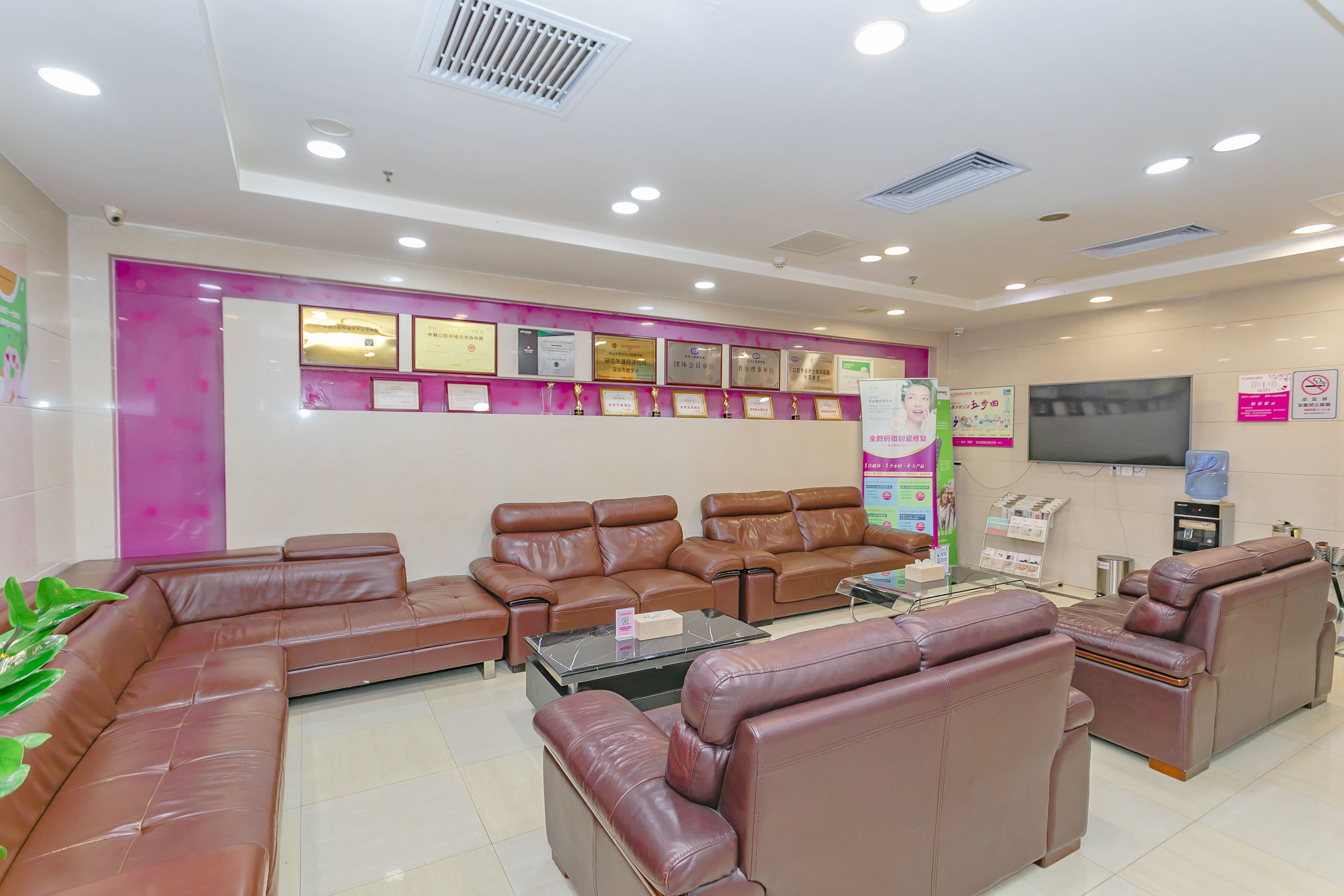 昆明韓美口腔是正規(guī)醫(yī)院嗎？——醫(yī)生團(tuán)隊(duì)實(shí)力大曝光