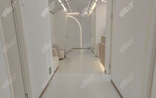 連云港媚眼整形走廊環(huán)境圖