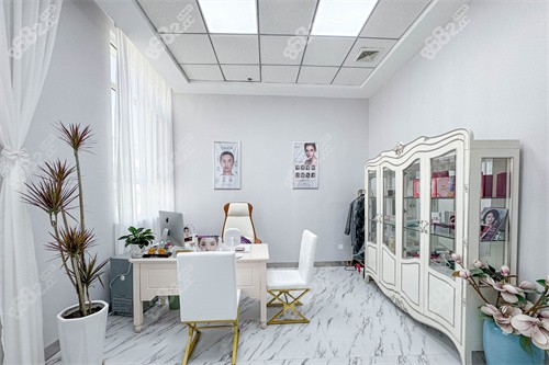 西寧華美整形醫(yī)生辦公室