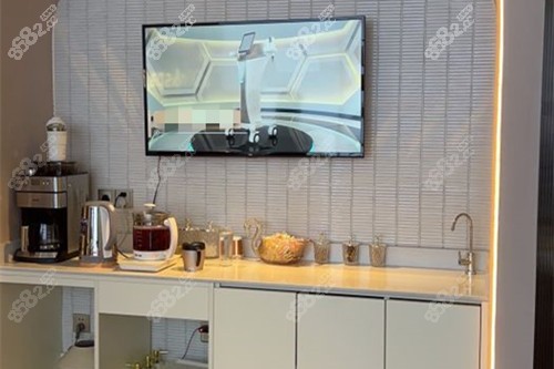 哈爾濱超龍辰美醫(yī)療美容內(nèi)部一角