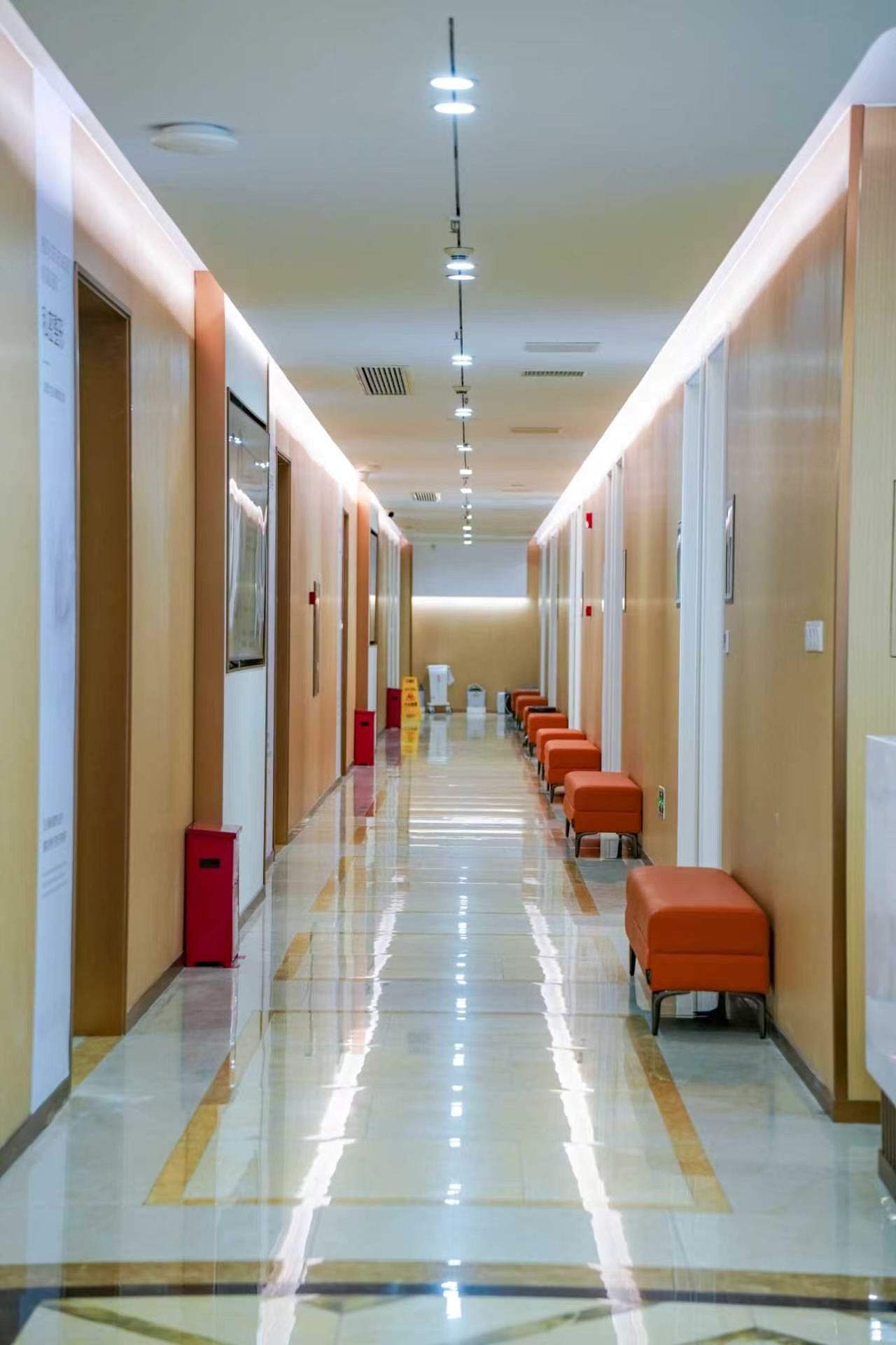 三、成都密愛天使私密整形專科醫(yī)院3D生物束帶陰道緊縮術(shù)1.5萬到底有什么優(yōu)勢？