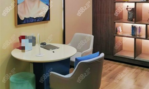 北京加減美整形診室休息區(qū)