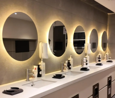 好評派（占大多數(shù)）：