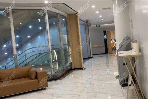 成都軍大整形走廊