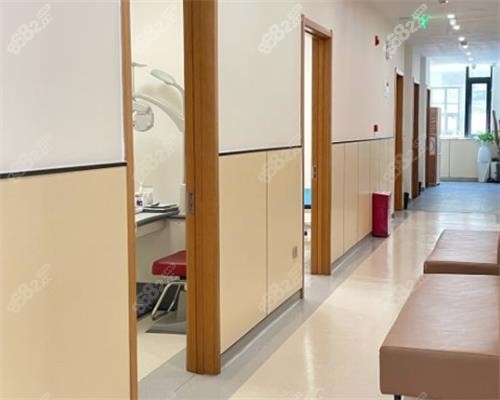 北京朝聚眼科等候區(qū)