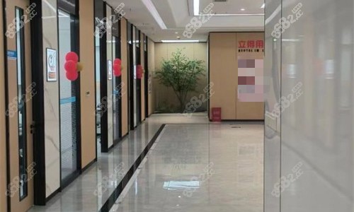 南陽中諾口腔診室門口