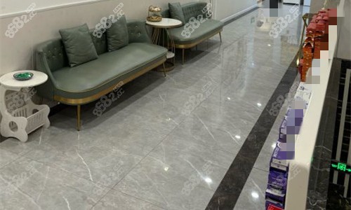 深圳福雅醫(yī)療美容走廊休息區(qū)