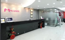 二、西安國(guó)際醫(yī)學(xué)整形醫(yī)院的專(zhuān)精醫(yī)師團(tuán)隊(duì)