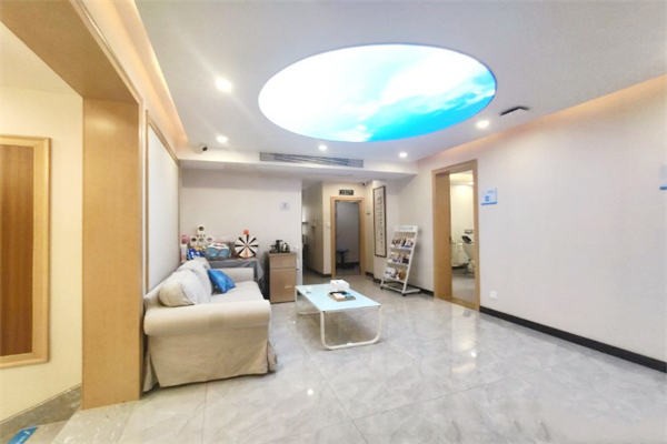 東莞長(zhǎng)安同步時(shí)代口腔門診部：連鎖經(jīng)驗(yàn)與舒適體驗(yàn)