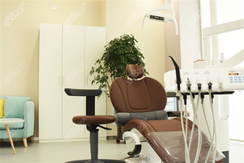 長(zhǎng)春環(huán)球口腔治療室