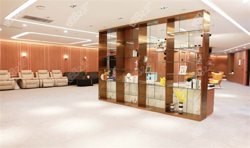 深圳藝星醫(yī)療美容環(huán)境圖 深圳藝星醫(yī)療美容環(huán)境圖