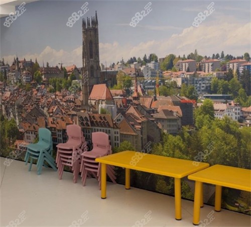 鄭州白皮書(shū)口腔醫(yī)院休息區(qū)