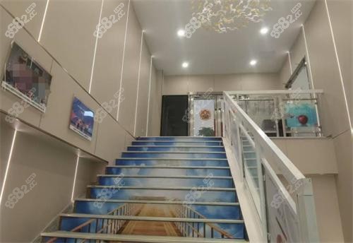 深圳源美醫(yī)療美容樓梯 深圳源美醫(yī)療美容樓梯