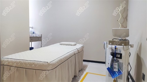 成都新華醫(yī)院整形科治療床