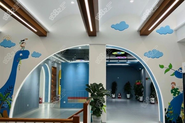 北京至亮眼科醫(yī)院兒童治療區(qū) 北京至亮眼科醫(yī)院兒童治療區(qū)