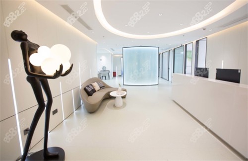 深圳鵬愛醫(yī)療美容接待區(qū)