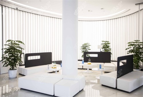 成都八大處整形休息區(qū)環(huán)境一覽