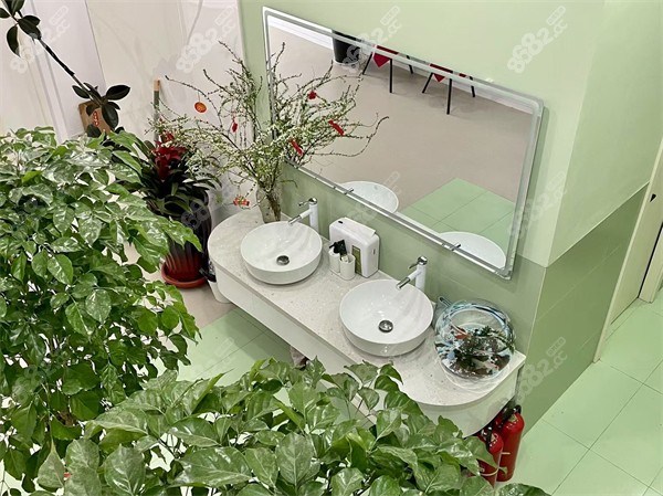 鄭州青松口腔環(huán)境一角