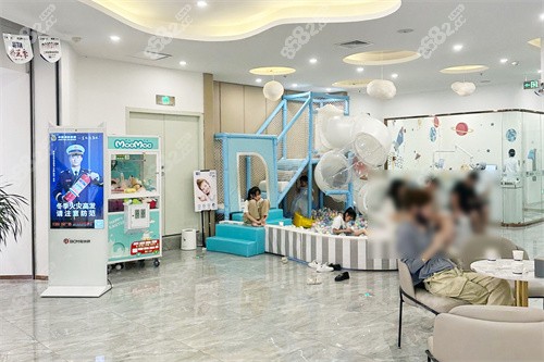 福清德恒口腔醫(yī)院大廳