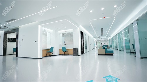 成都團(tuán)圓口腔成華院區(qū)環(huán)境一角