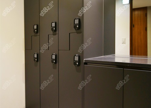 韓國(guó)童顏中心整形更衣室柜子