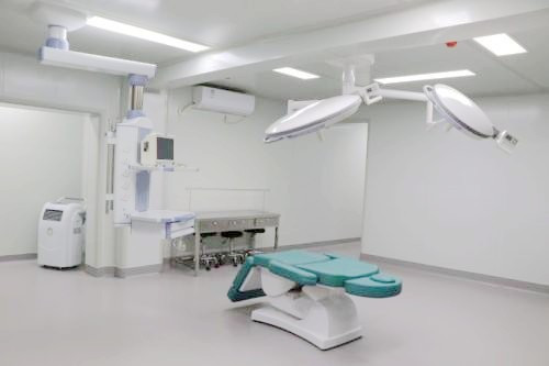 南寧貞韓植發(fā)正規(guī)嗎？當(dāng)然！資質(zhì)認(rèn)證齊全、技術(shù)先進(jìn)且服務(wù)口碑佳的它值得信賴！ 