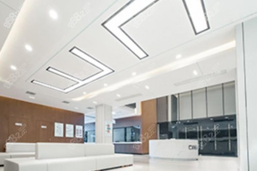 珠海?，斄猪槼毖劭漆t(yī)院醫(yī)院大廳