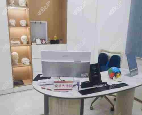 重慶華美整形醫(yī)院4