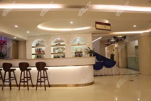 拉薩維多利亞整形服務(wù)臺(tái)