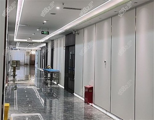 重慶東上醫(yī)療美容大廳環(huán)境