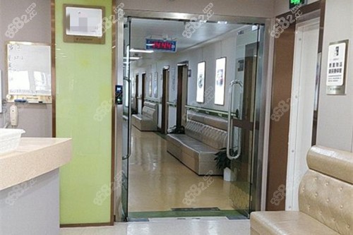 上海華美內(nèi)部過道休息等待區(qū)環(huán)境