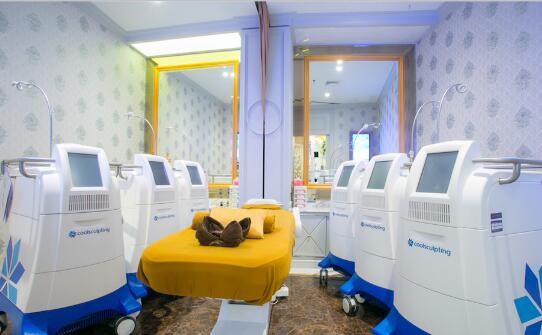 泰國暹羅娜醫(yī)院：特色隆胸技術