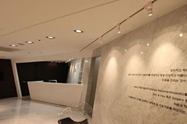 九、筱黛屬于中高端進(jìn)口品牌，性價(jià)比確實(shí)不錯(cuò)