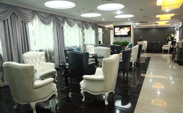 10、深圳寶麗醫(yī)療美容門診部——鼻修復(fù)專精口碑好