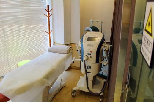 在深圳選擇選擇正規(guī)醫(yī)院，讓美麗更安心