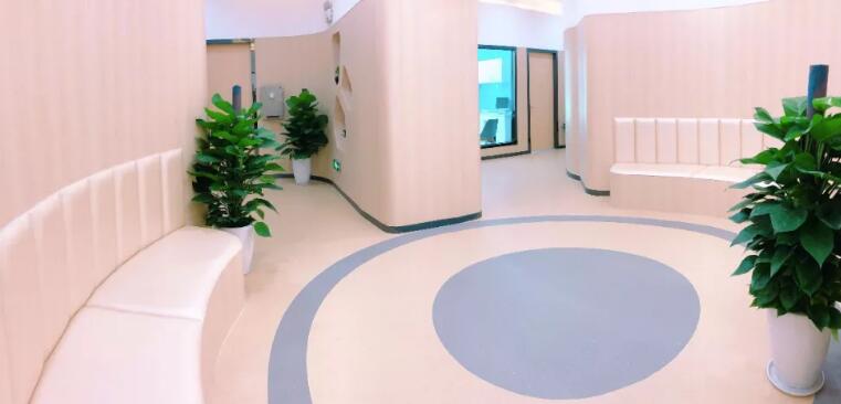 五、價(jià)格與服務(wù)差異：透明度決定口碑