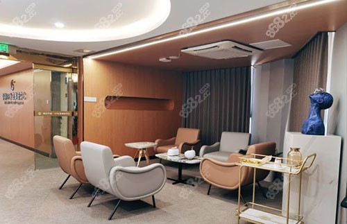 南京華美整形內(nèi)部環(huán)境實(shí)拍圖