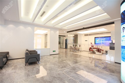 廣州中家醫(yī)家庭醫(yī)生口腔大廳環(huán)境 廣州中家醫(yī)家庭醫(yī)生口腔大廳環(huán)境