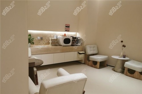 福州瑪恩皮膚醫(yī)療美容醫(yī)院休息室環(huán)境照片 福州瑪恩皮膚醫(yī)療美容醫(yī)院休息室環(huán)境照片